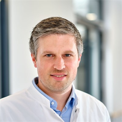 Dr. Tobias Klein, Foto: Kliniken Köln/Christian Ahrens