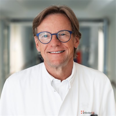 Prof. Volker Limmroth, Chefarzt Neurologie Köln Merheim, Ärztlicher Direktor Klinikum Merheim. Foto:monsters of media